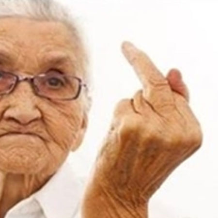 Donna di 109 anni svela il segreto per vivere a lungo: “mi faccio i cazzi miei”